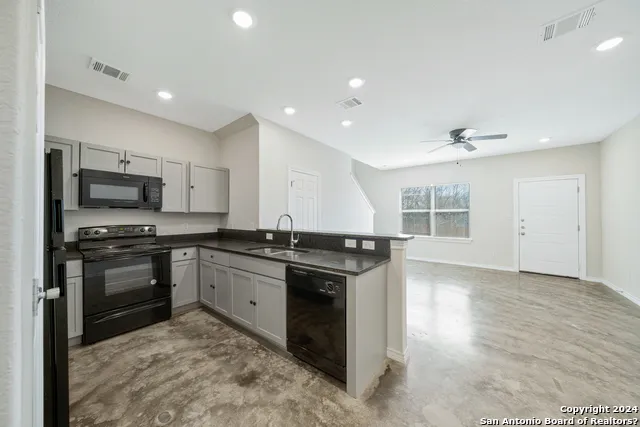 6914 Crestway Dr Unit 103 San Antonio, TX 78239