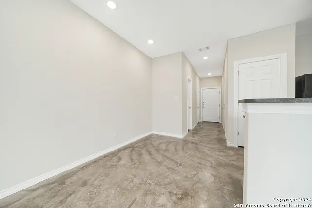6914 Crestway Dr Unit 103 San Antonio, TX 78239