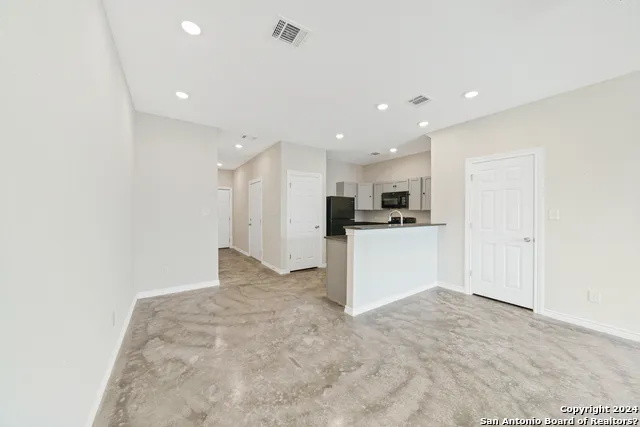 6914 Crestway Dr Unit 103 San Antonio, TX 78239