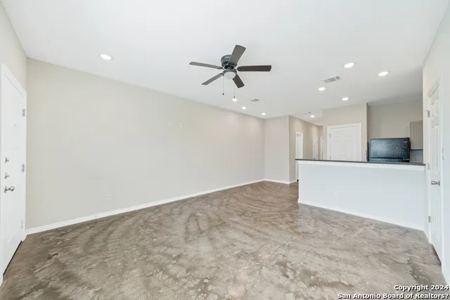 6914 Crestway Dr Unit 103 San Antonio, TX 78239