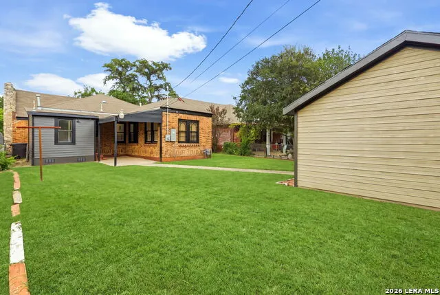 146 North Dr San Antonio, TX 78201