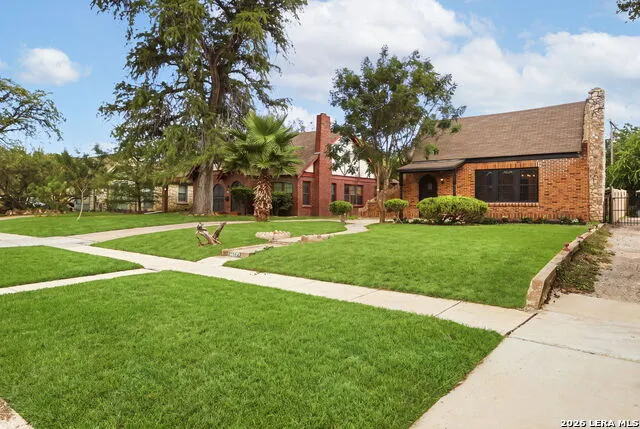 146 North Dr San Antonio, TX 78201