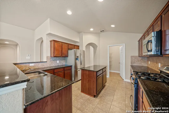 7234 GLEN ELLEN BAY San Antonio, TX 78244