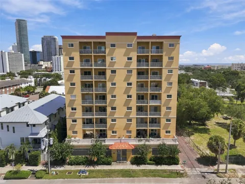 316 8TH STREET S #304