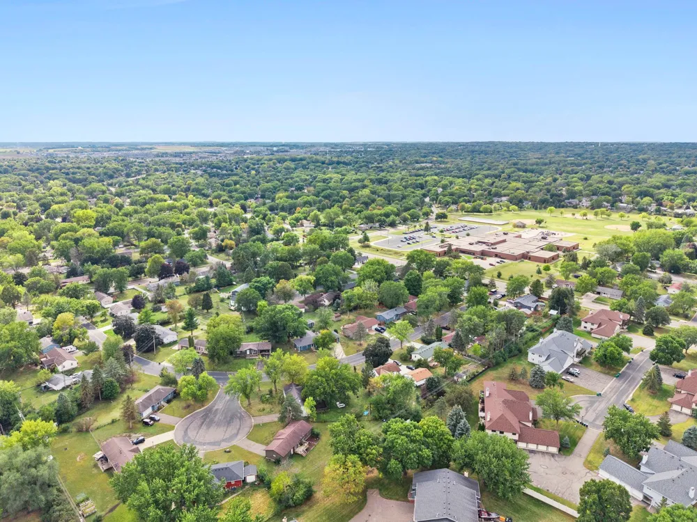 16288 Florida Way W Rosemount, MN 55068