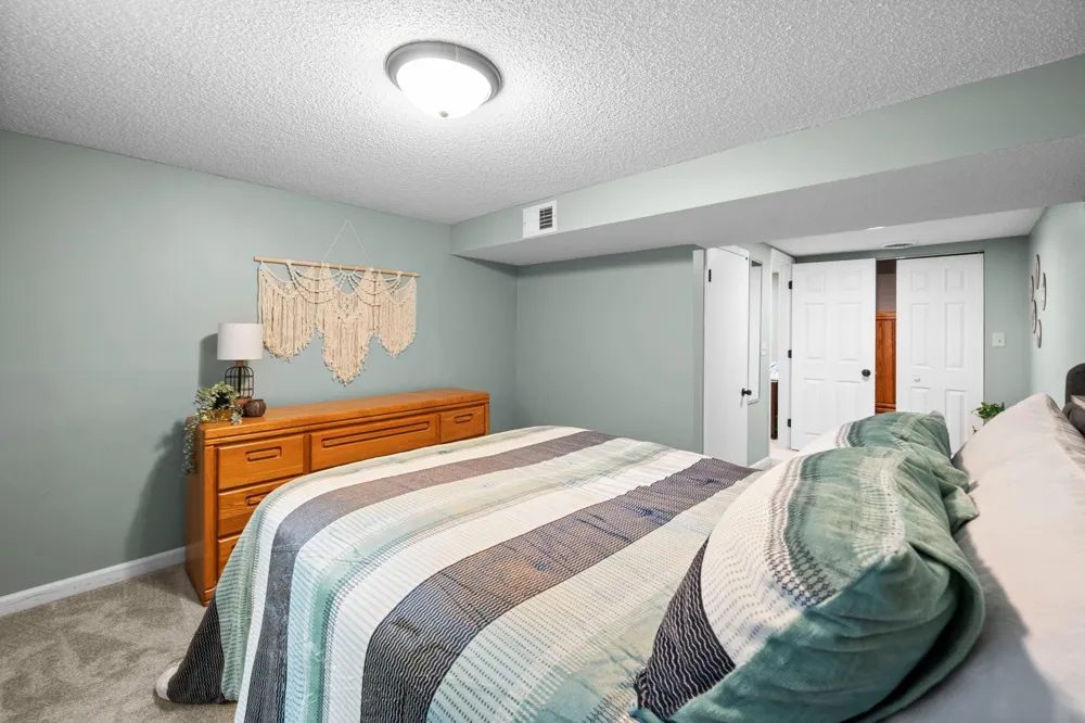 16288 Florida Way W Rosemount, MN 55068