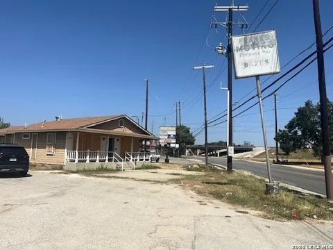 2539 GOLIAD RD