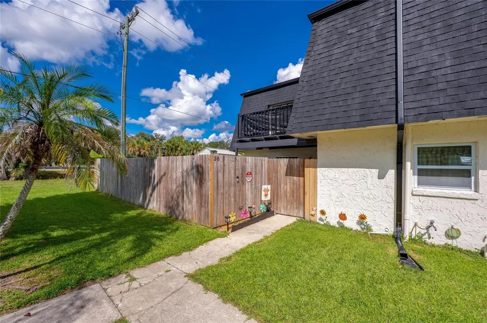 36 SPRINGWOOD SQUARE Port Orange, FL 32129