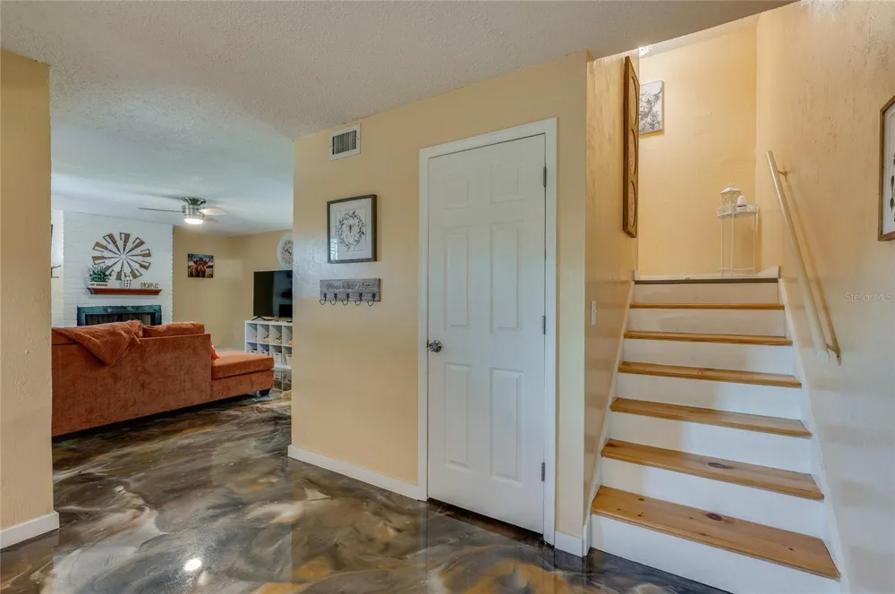 36 SPRINGWOOD SQUARE Port Orange, FL 32129