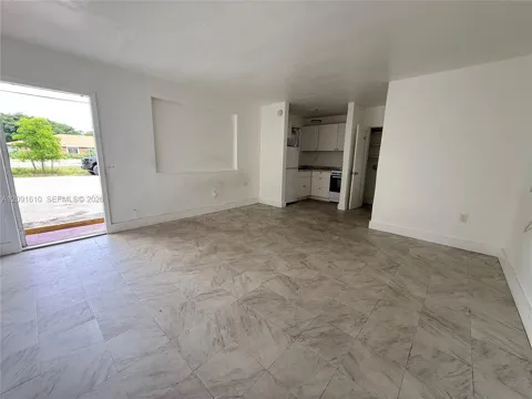 7000 NW 8th Ave #3