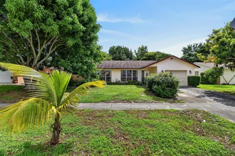 1102 Westchester Drive E