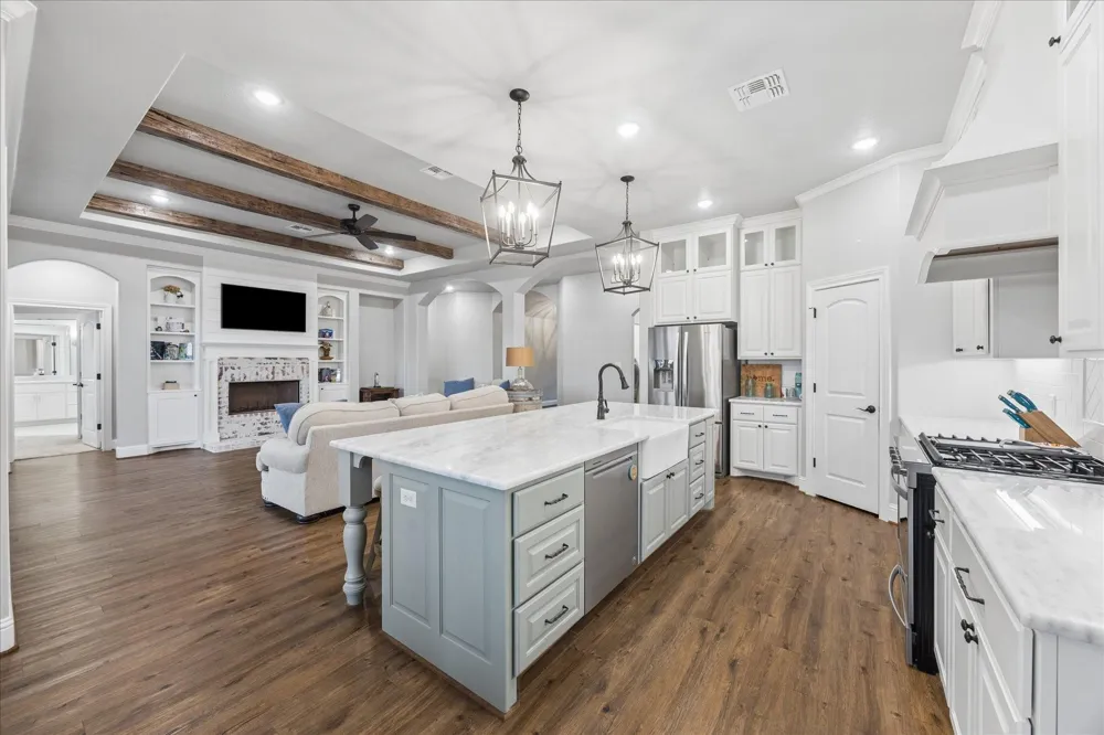 3712 Quail Circle Sealy, TX 77474