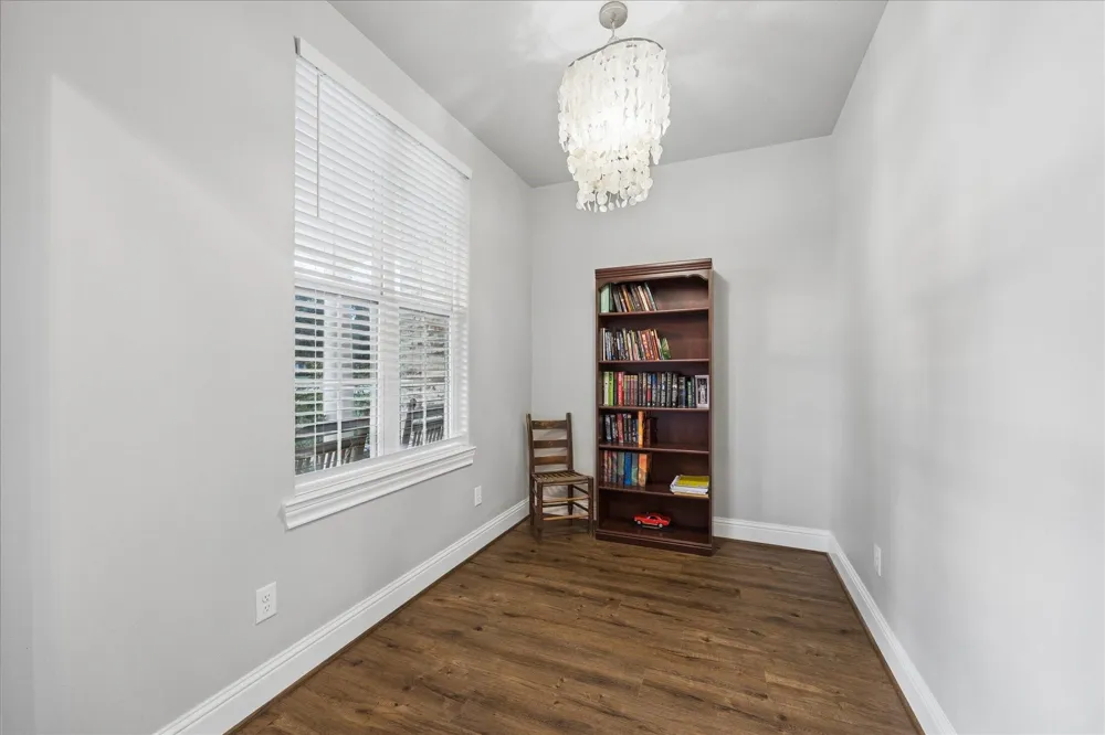 3712 Quail Circle Sealy, TX 77474