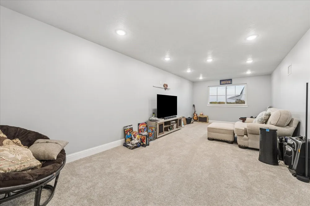 3712 Quail Circle Sealy, TX 77474