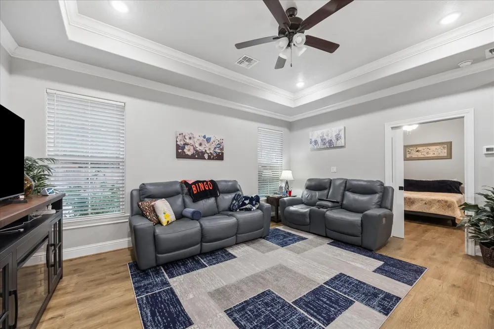 3712 Quail Circle Sealy, TX 77474