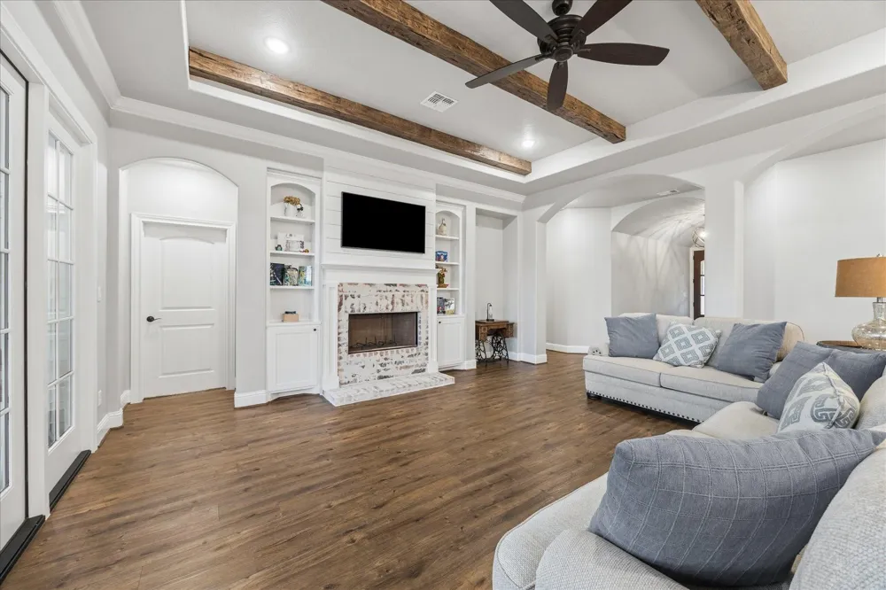 3712 Quail Circle Sealy, TX 77474