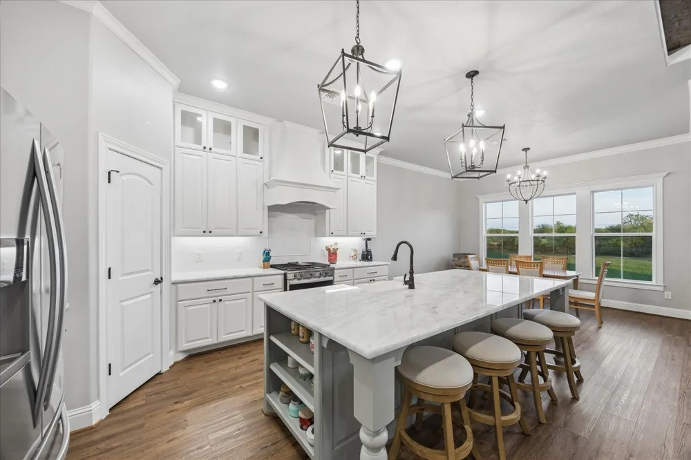 3712 Quail Circle Sealy, TX 77474
