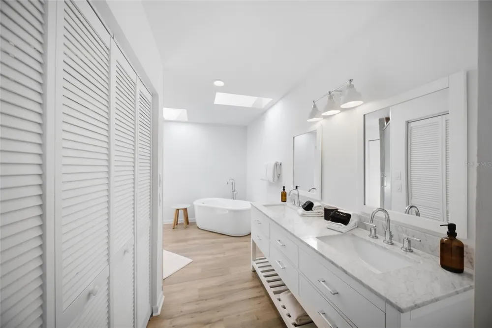 254 GLADIOLUS STREET Anna Maria, FL 34216