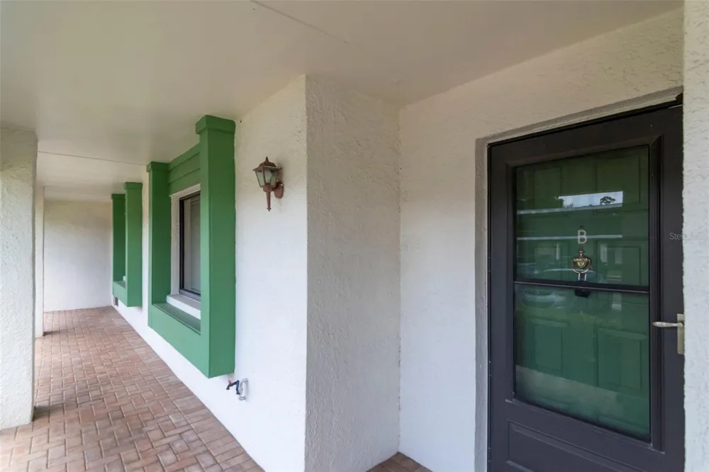 2569 LAURELWOOD DRIVE #11B Clearwater, FL 33763