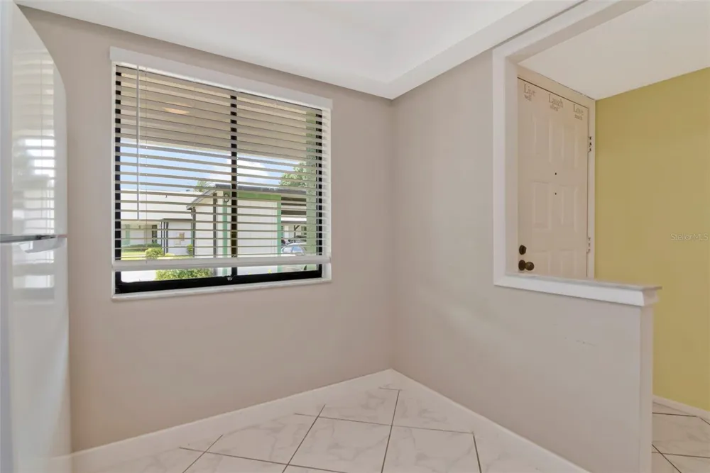 2569 LAURELWOOD DRIVE #11B Clearwater, FL 33763