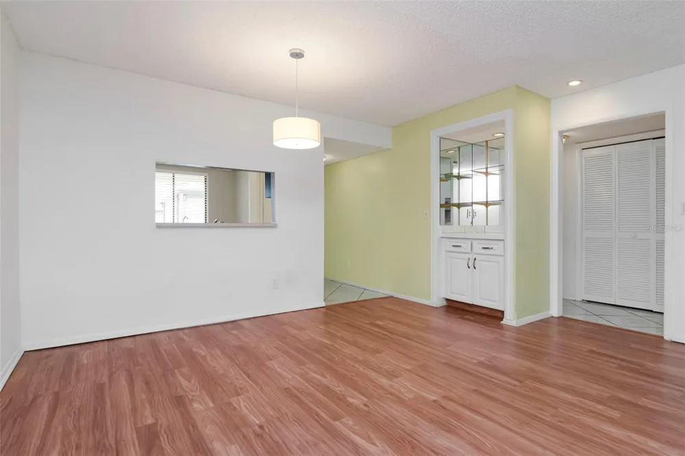 2569 LAURELWOOD DRIVE #11B Clearwater, FL 33763