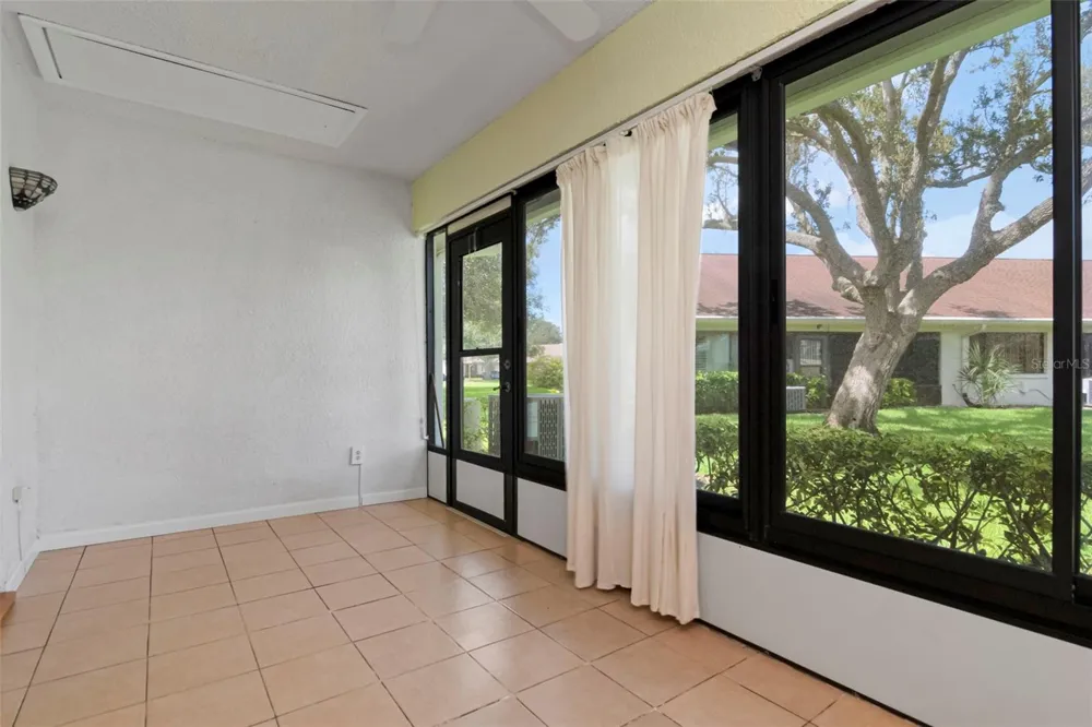 2569 LAURELWOOD DRIVE #11B Clearwater, FL 33763