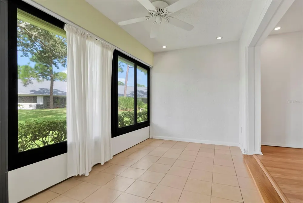 2569 LAURELWOOD DRIVE #11B Clearwater, FL 33763