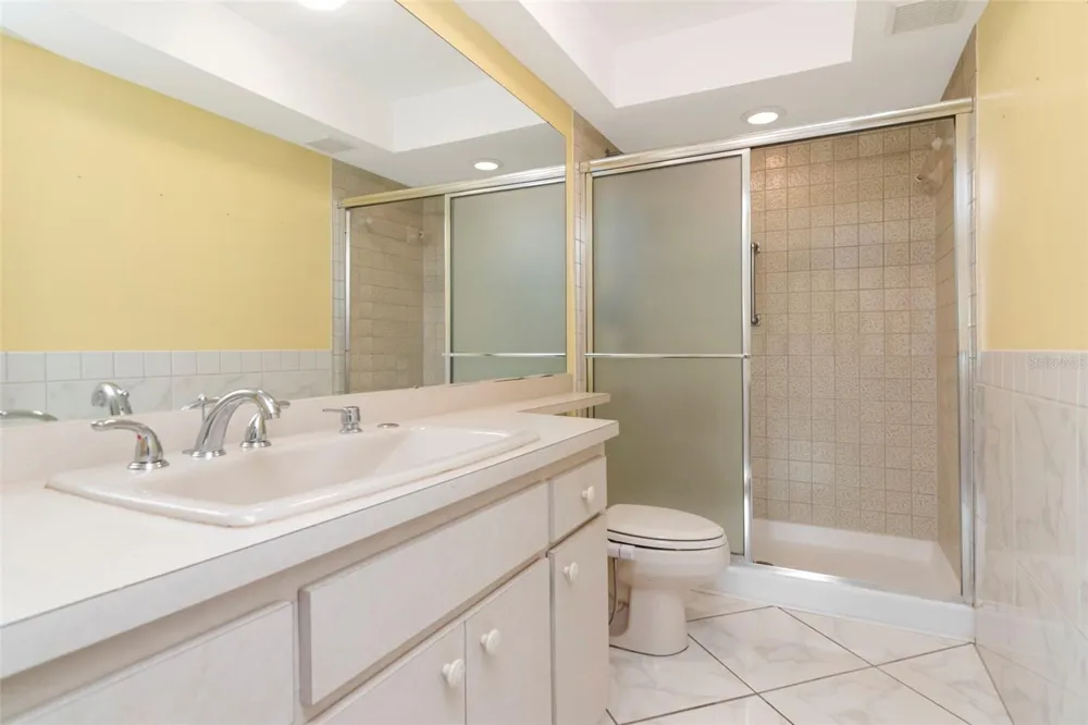 2569 LAURELWOOD DRIVE #11B Clearwater, FL 33763