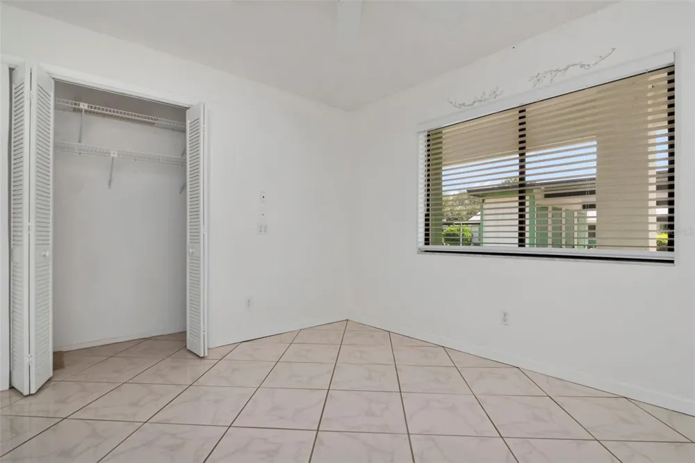 2569 LAURELWOOD DRIVE #11B Clearwater, FL 33763