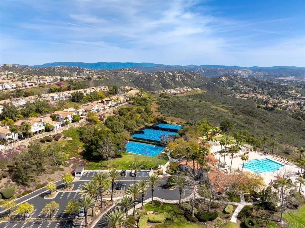 2043 Dawn View Glen Escondido, CA 92026