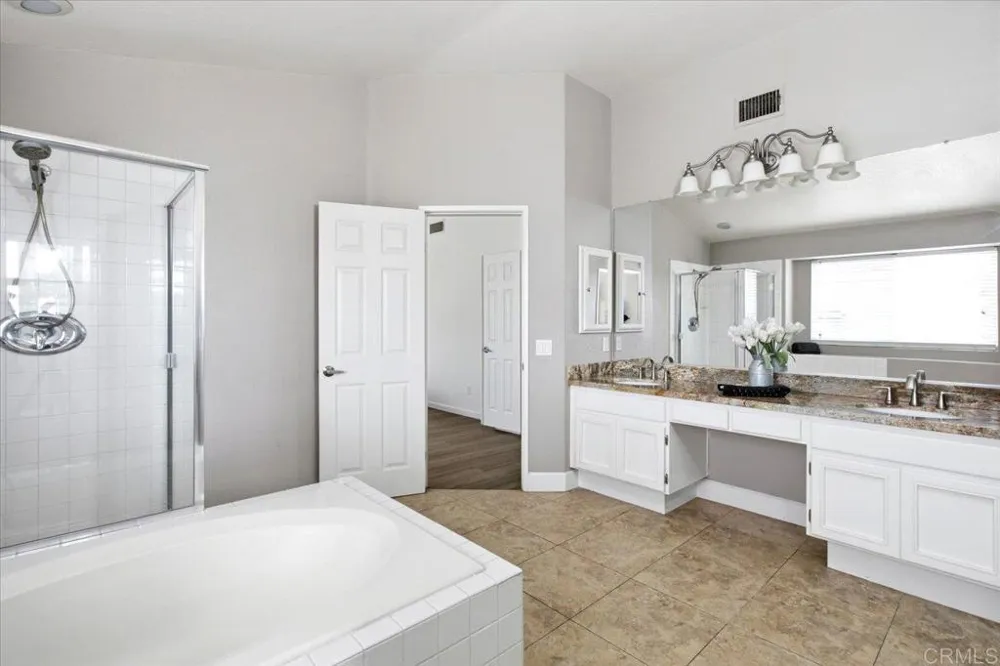 2043 Dawn View Glen Escondido, CA 92026