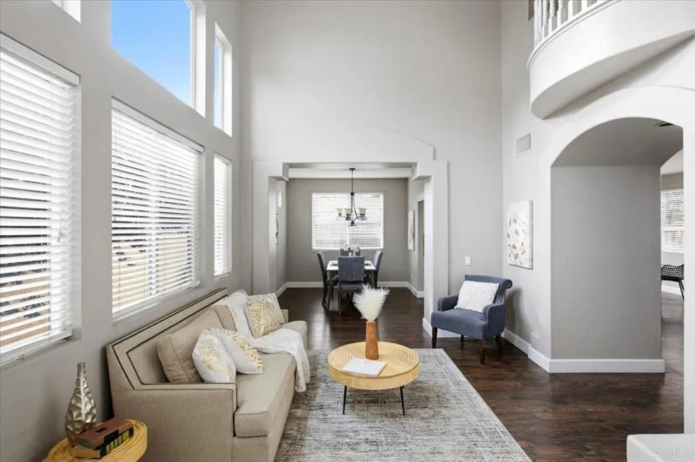 2043 Dawn View Glen Escondido, CA 92026