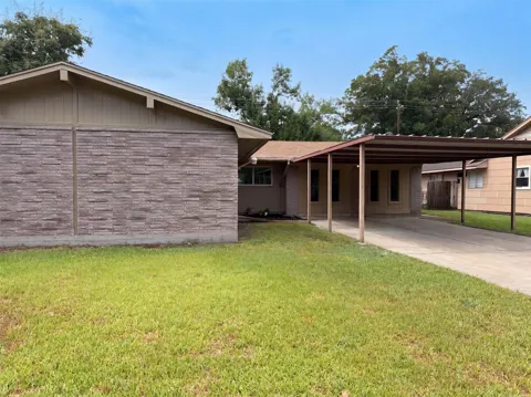 7706 Marinette Drive