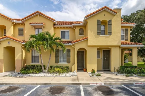 5315 PARADISE CAY CIRCLE