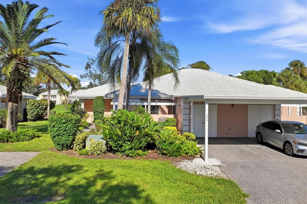 308 CERROMAR WAY #19 Venice, FL 34293