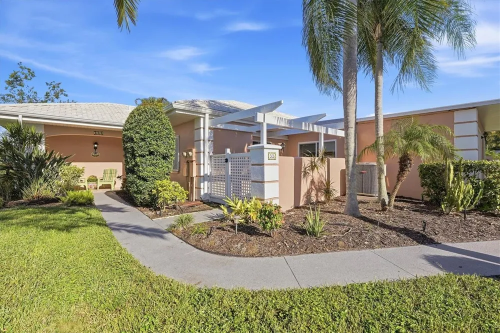 308 CERROMAR WAY #19 Venice, FL 34293