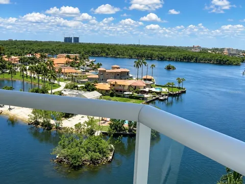 16500 COLLINS AVENUE #956