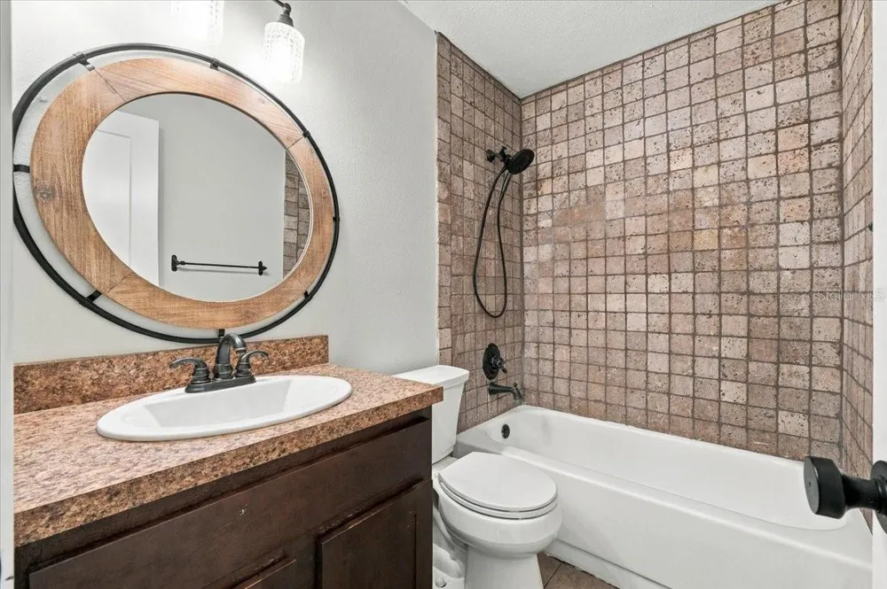 3607 DEBORAH DRIVE Lakeland, FL 33810