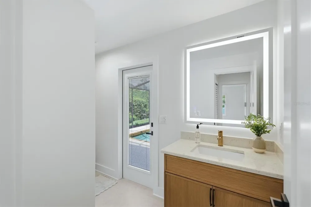 4865 GREYWOOD LANE Sarasota, FL 34235