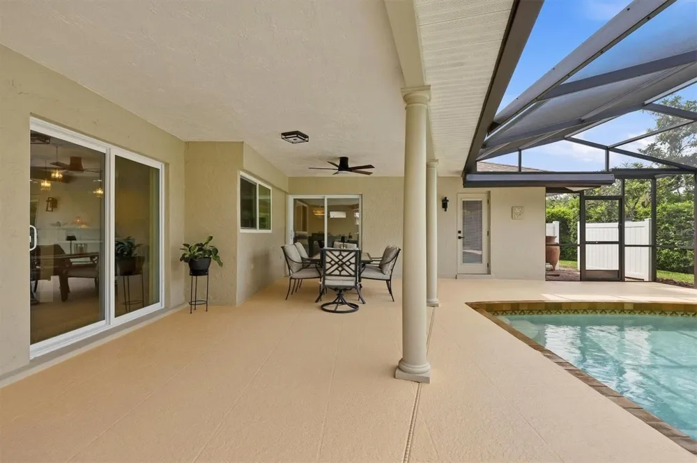 4865 GREYWOOD LANE Sarasota, FL 34235