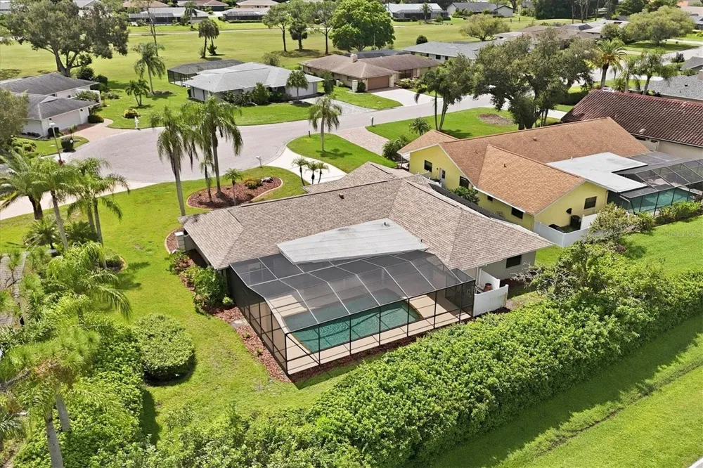 4865 GREYWOOD LANE Sarasota, FL 34235