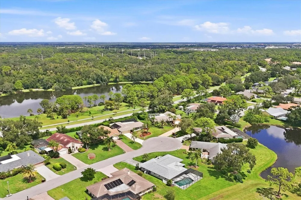 4865 GREYWOOD LANE Sarasota, FL 34235