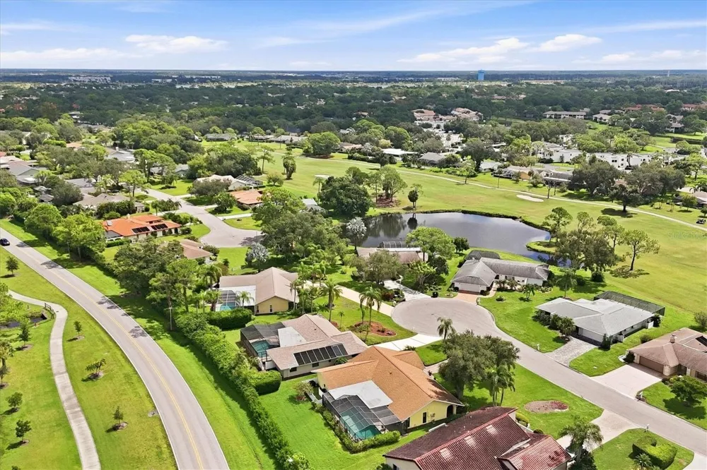 4865 GREYWOOD LANE Sarasota, FL 34235