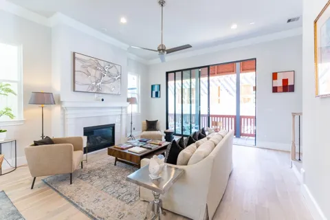 612 Delmar