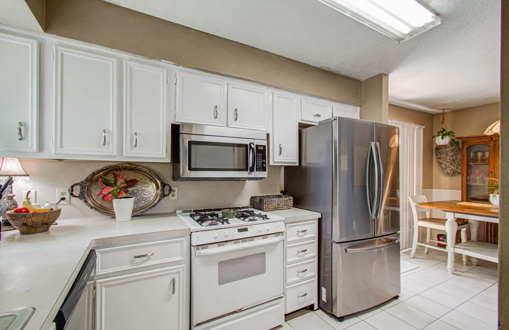 338 Banyan Street Lake Jackson, TX 77566