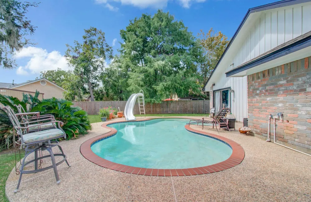338 Banyan Street Lake Jackson, TX 77566