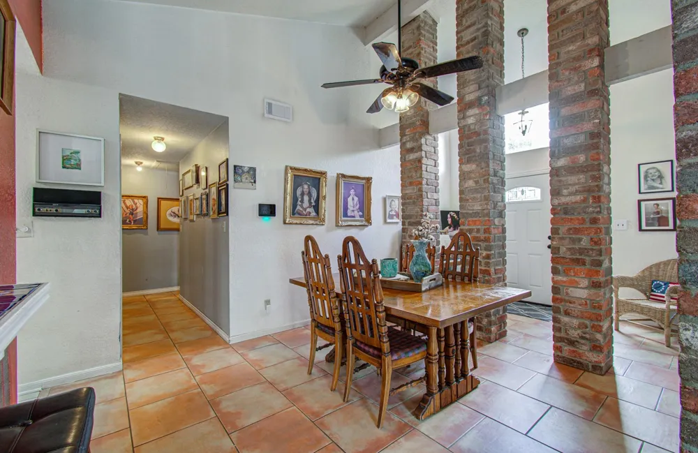 338 Banyan Street Lake Jackson, TX 77566