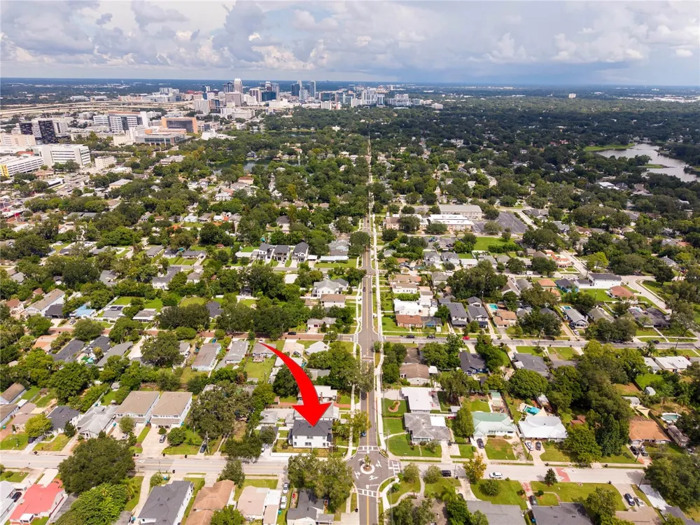 2222 DELANEY AVENUE Orlando, FL 32806