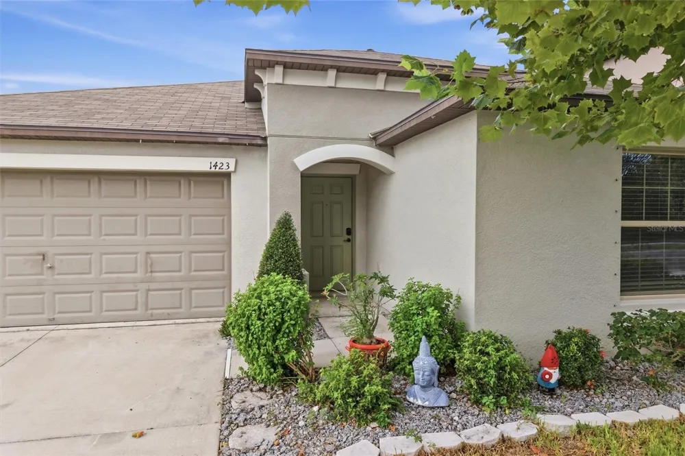 1423 GOLDEN GLOW DRIVE Ruskin, FL 33570