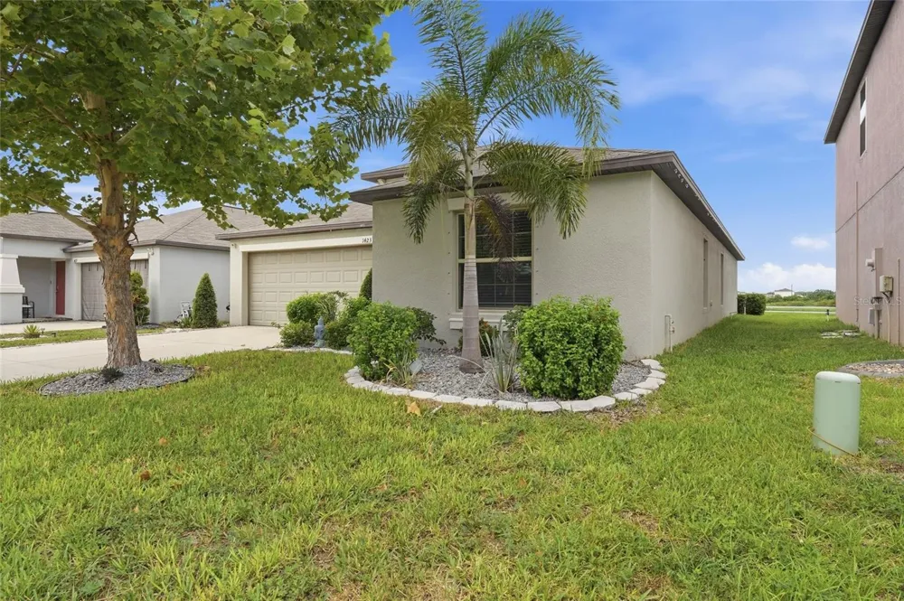 1423 GOLDEN GLOW DRIVE Ruskin, FL 33570